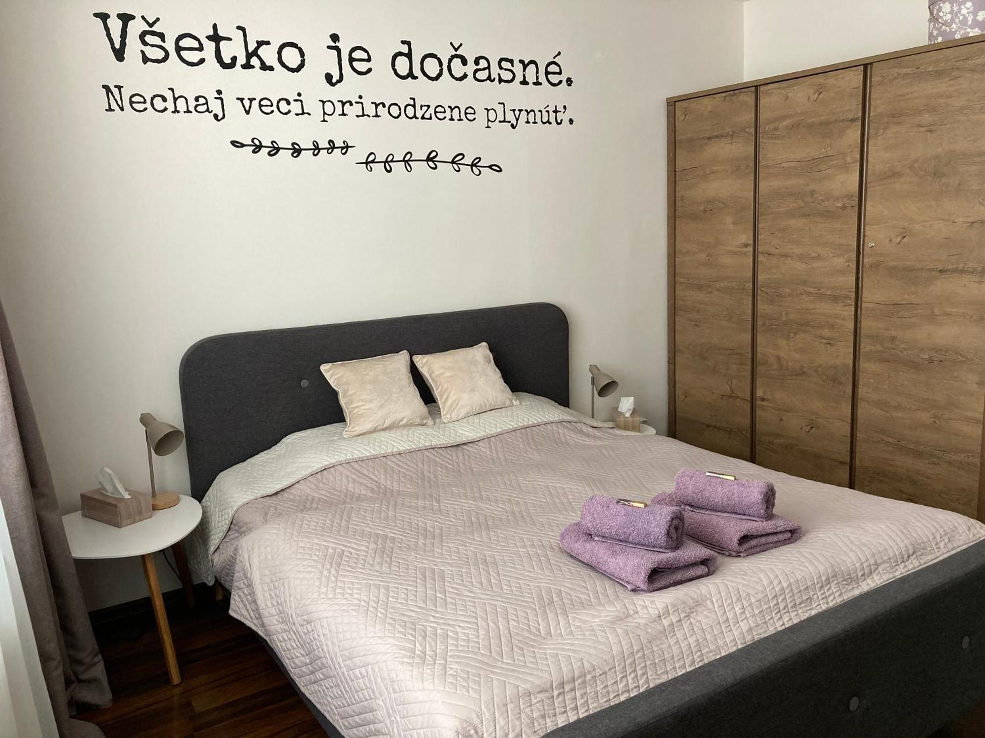 Apartman Zemplin Michalovce Exterior foto